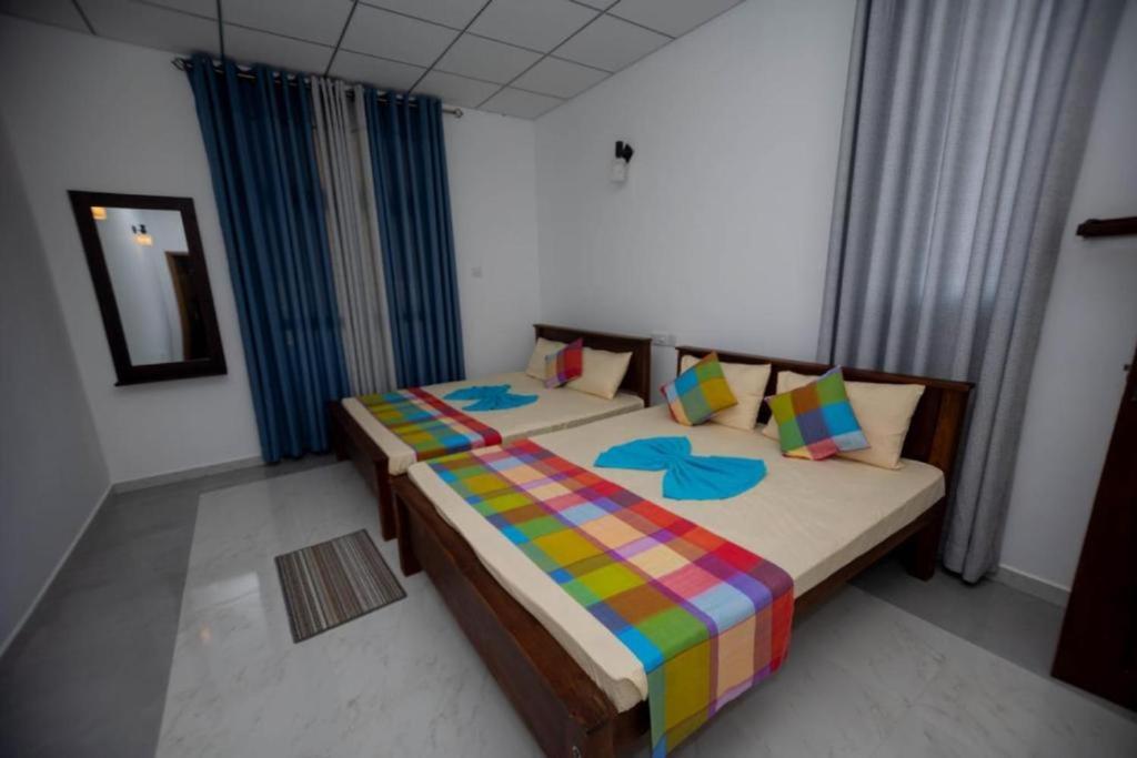 Ehala Family Rest Hotel Anuradhapura Ngoại thất bức ảnh