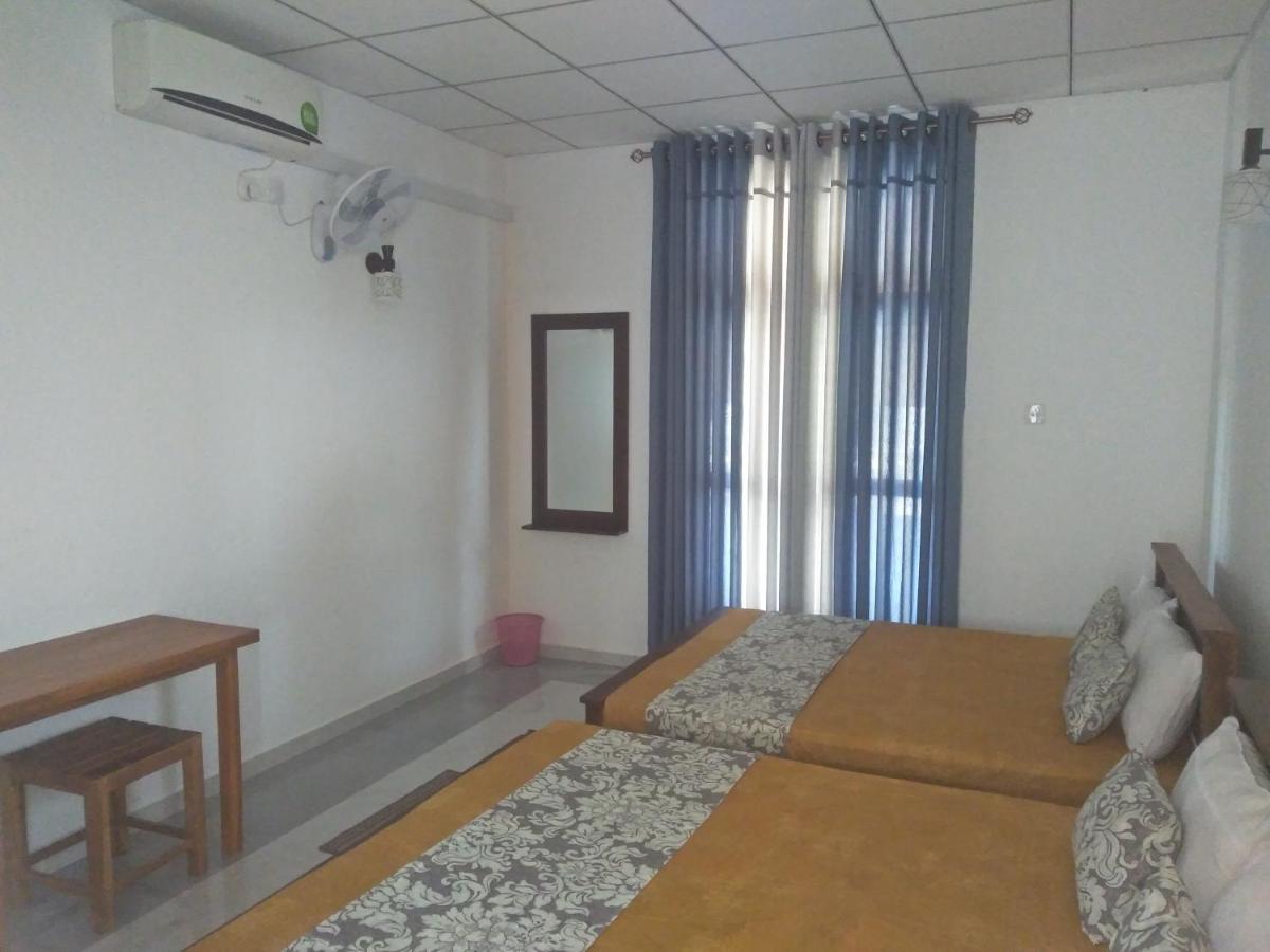 Ehala Family Rest Hotel Anuradhapura Ngoại thất bức ảnh